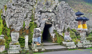 ubud bali goa gajah elephat cave